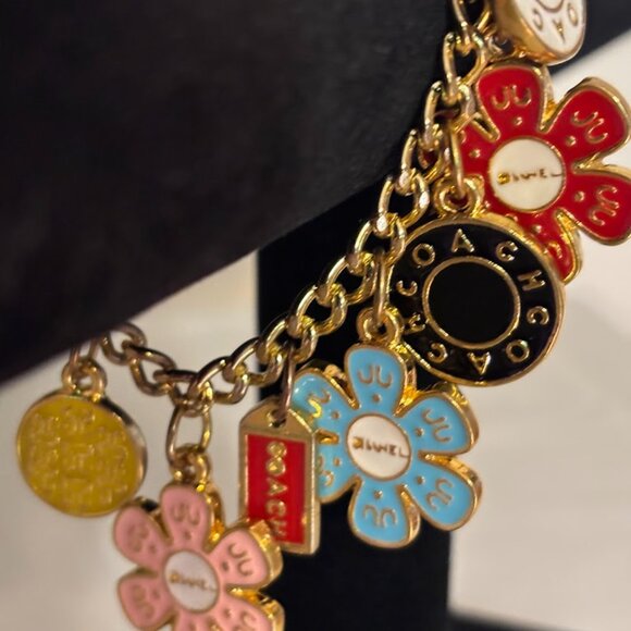 Beautiful Coach Charm Bracelet with 11 Charms and Coach Pouch - 7 inches - Picture 5 of 16